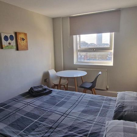 Beautiful 3-Bedroom Flat With Stunning Views Londres Extérieur photo