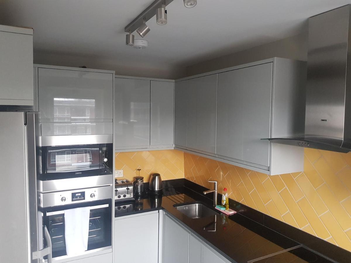 Beautiful 3-Bedroom Flat With Stunning Views Londres Extérieur photo