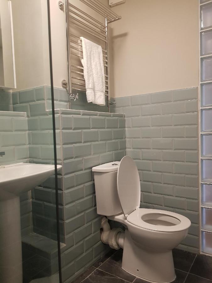 Beautiful 3-Bedroom Flat With Stunning Views Londres Extérieur photo